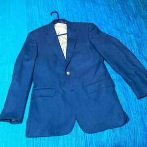 Men’s size “L 39” blue blazer from The Andover Shop. So many pockets inside!